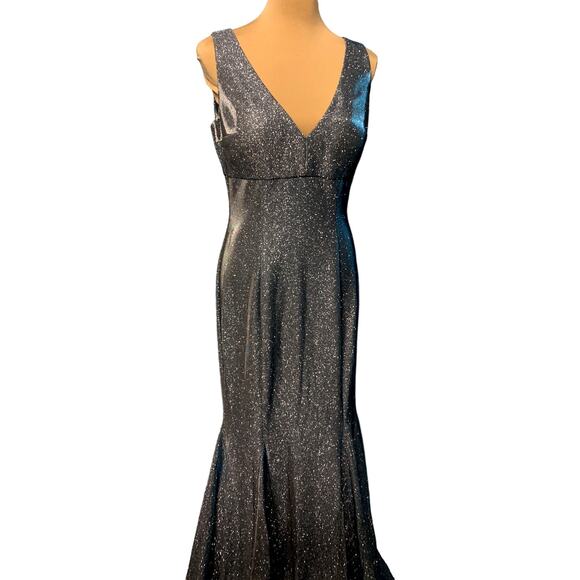 NEW Long Metallic Knit V-neck Formal Gown - Size 8 - NWT - Picture 1 of 12